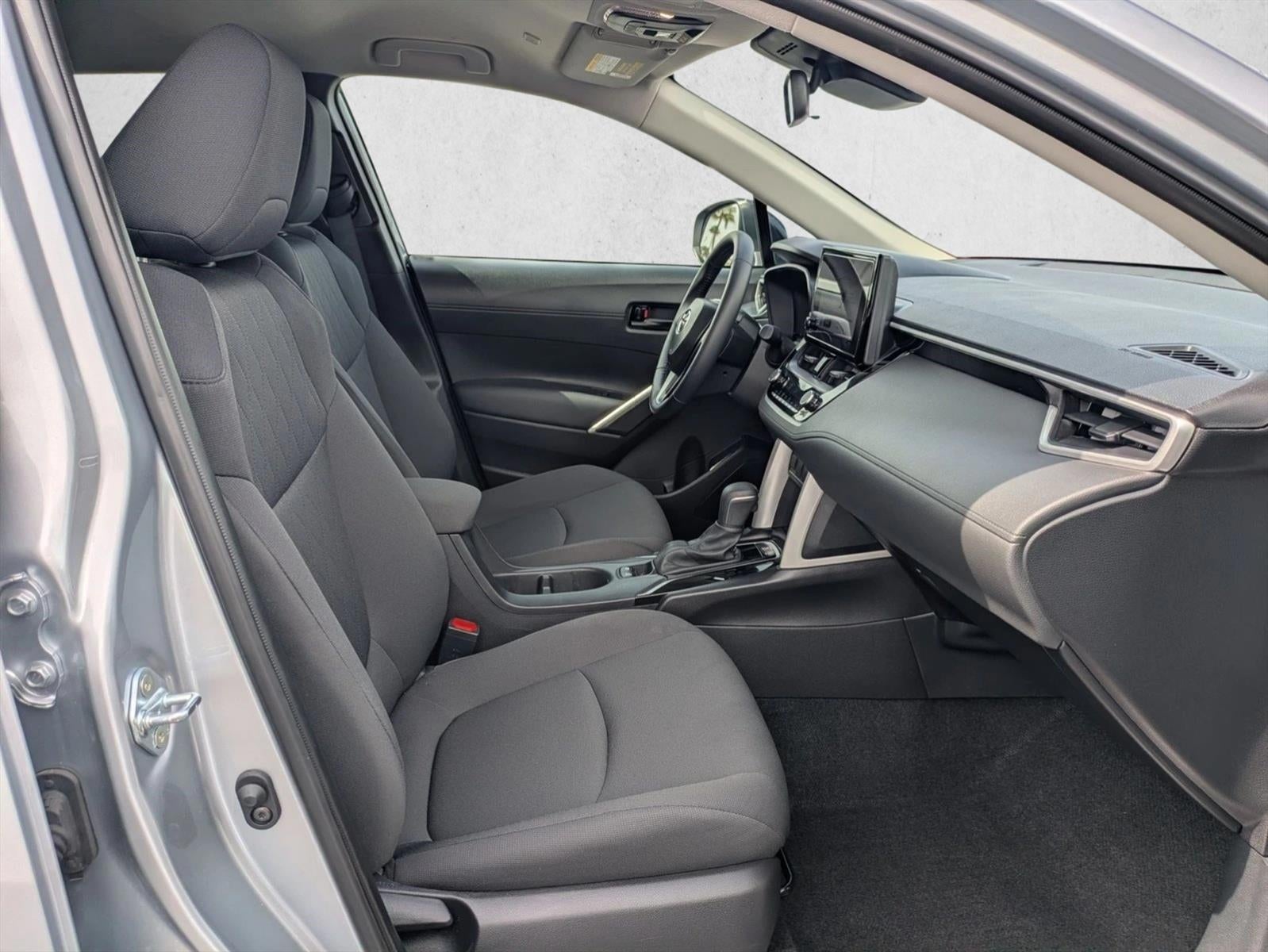 2025 Toyota Corolla Cross LE 2WD (Natl)