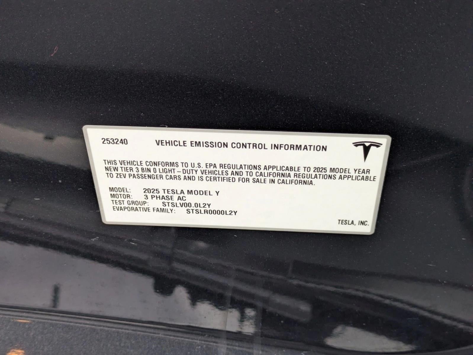 2025 Tesla Model Y Long Range AWD *Ltd Avail*