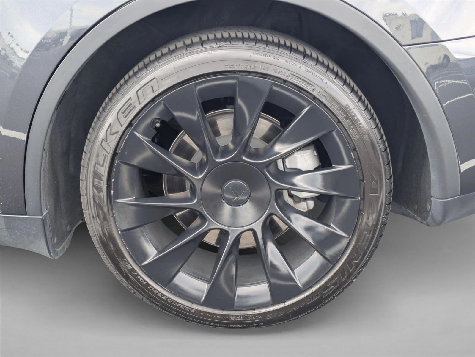2025 Tesla Model Y Long Range AWD *Ltd Avail*
