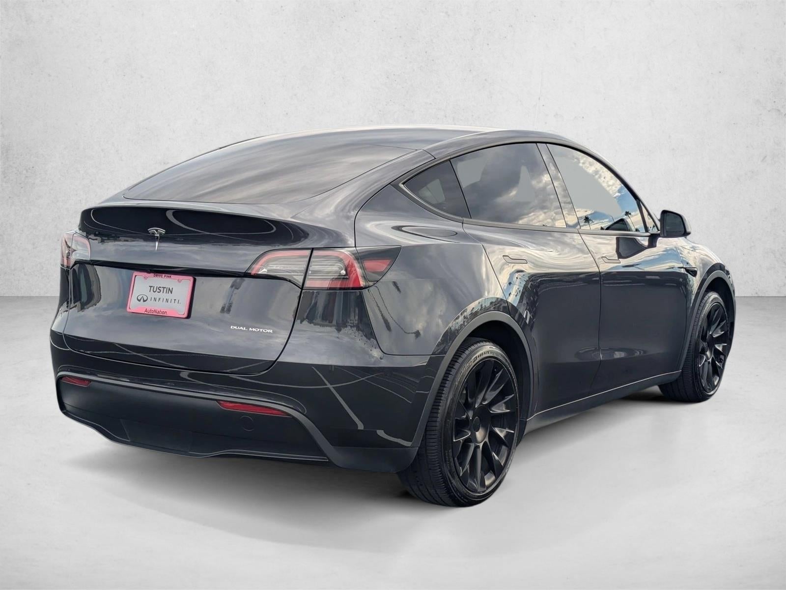 2025 Tesla Model Y Long Range AWD *Ltd Avail*