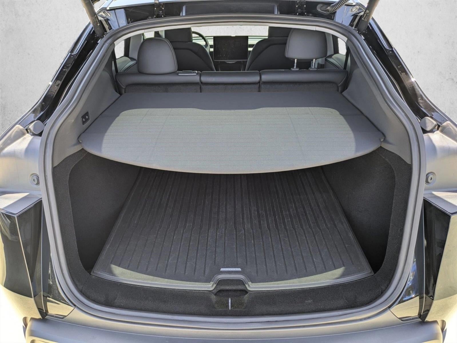 2026 Tesla Model Y Premium RWD