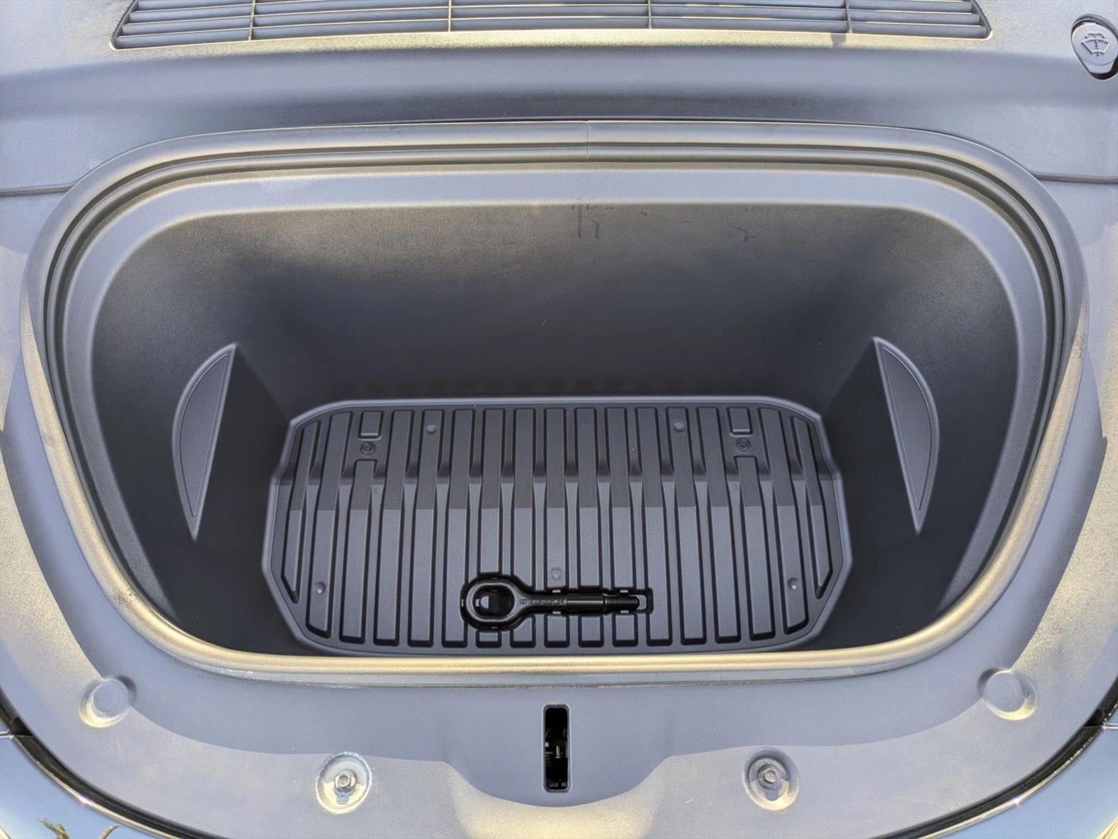 2023 Tesla Model Y Long Range AWD