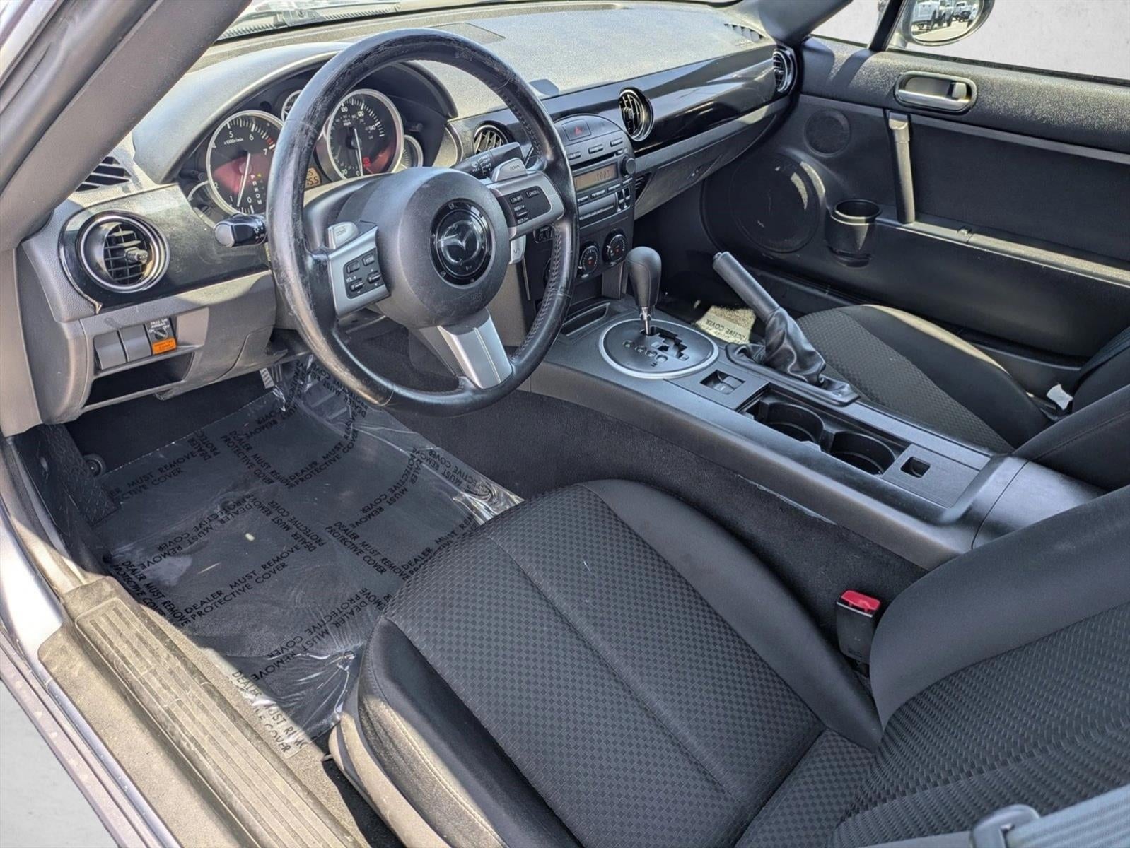 2006 Mazda Mazda MX-5 Miata 2dr Conv Touring Auto