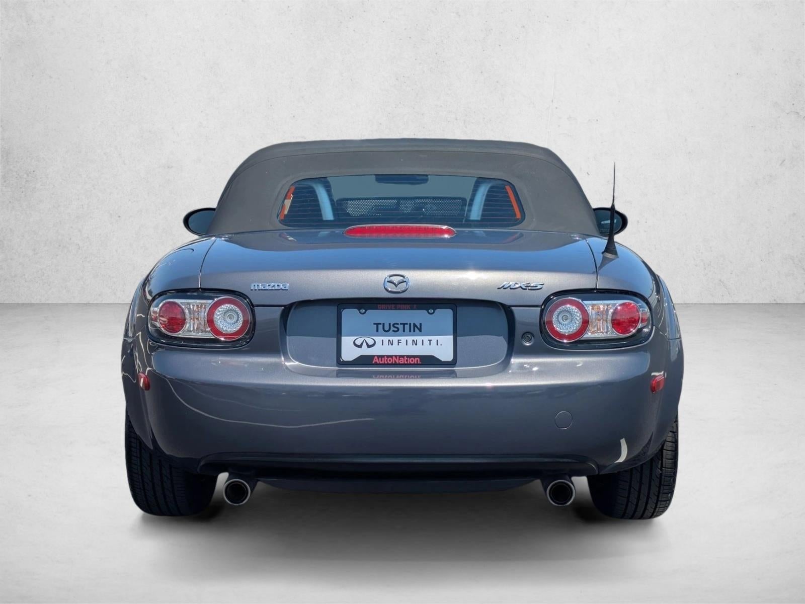2006 Mazda Mazda MX-5 Miata 2dr Conv Touring Auto