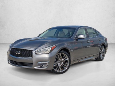2018 INFINITI Q70L 3.7 LUXE RWD