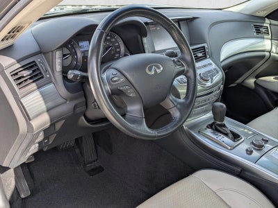 2018 INFINITI Q70L 3.7 LUXE RWD