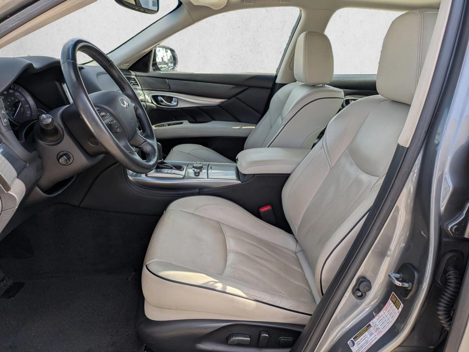 2018 INFINITI Q70L 3.7 LUXE RWD