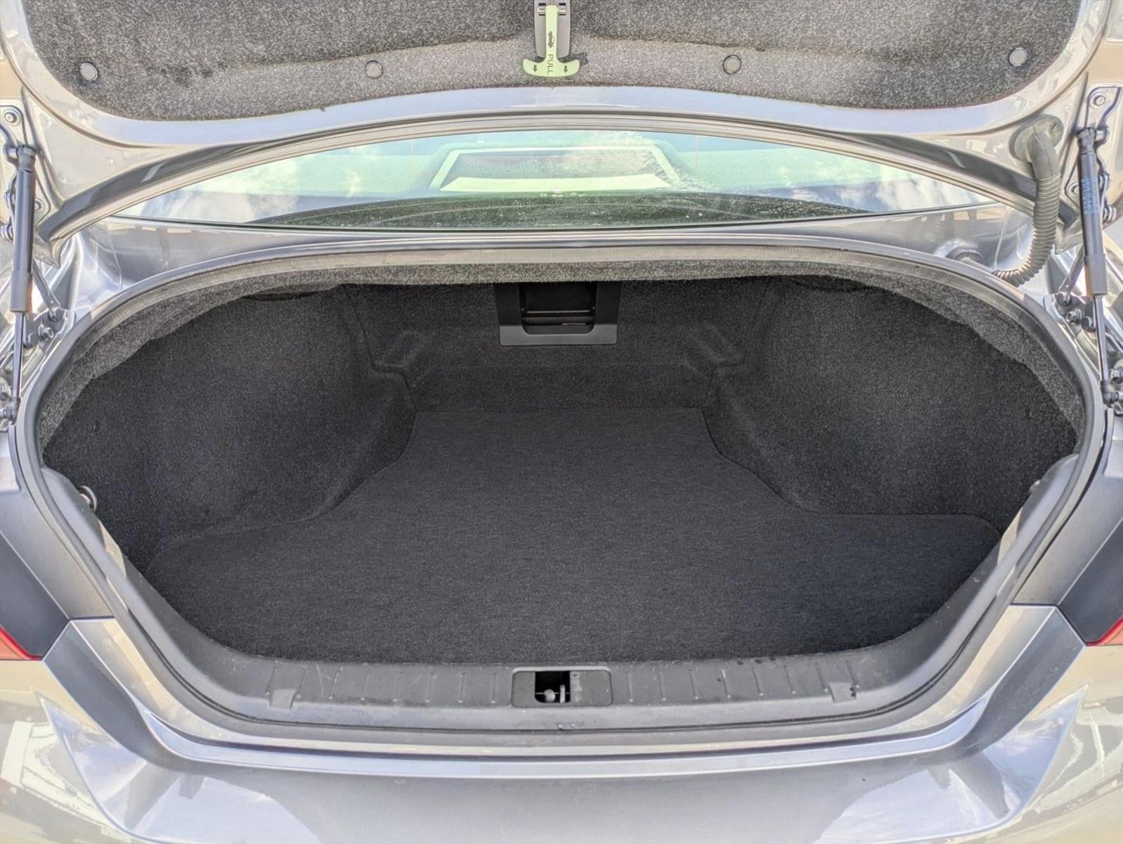 2018 INFINITI Q70L 3.7 LUXE RWD