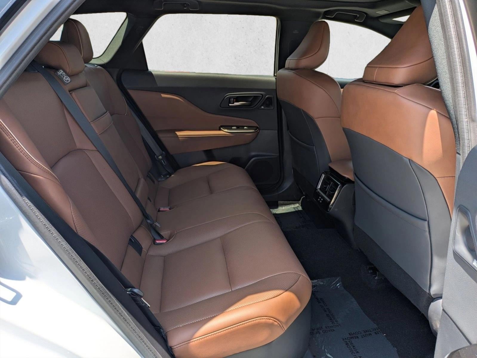 2025 Toyota Crown Signia Limited AWD (Natl)