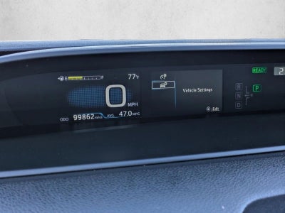 2019 Toyota Prius LE (Natl)