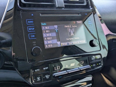 2019 Toyota Prius LE (Natl)