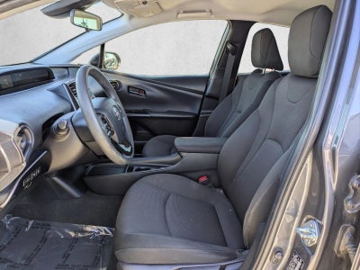 2019 Toyota Prius LE (Natl)