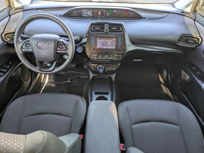 2019 Toyota Prius LE (Natl)