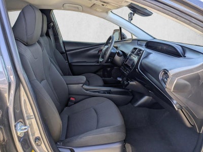 2019 Toyota Prius LE (Natl)