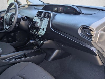 2019 Toyota Prius LE (Natl)