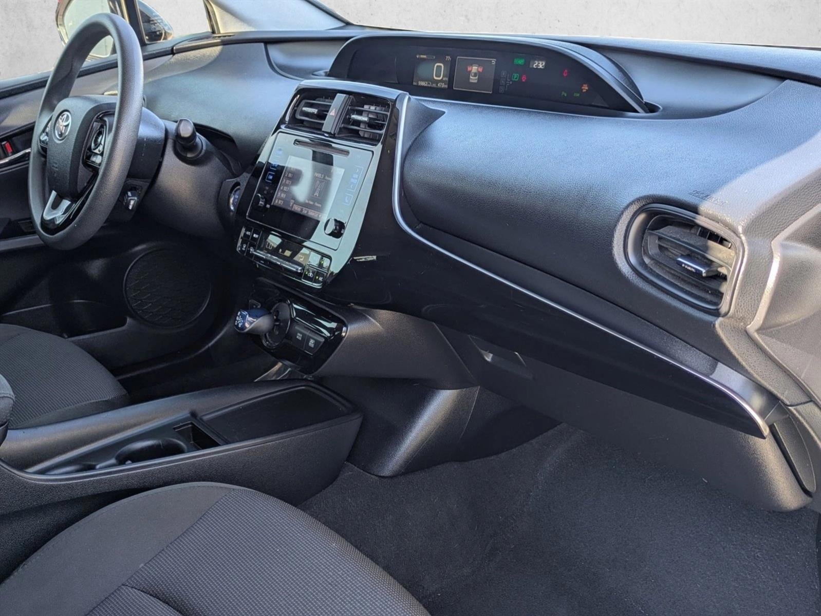 2019 Toyota Prius LE (Natl)