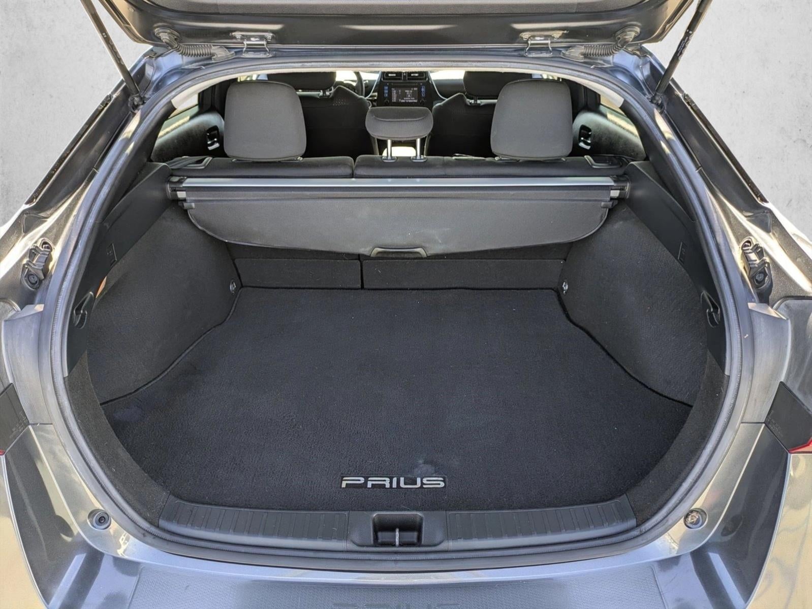 2019 Toyota Prius LE (Natl)