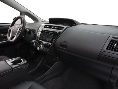 2017 Toyota Prius v Five (Natl)