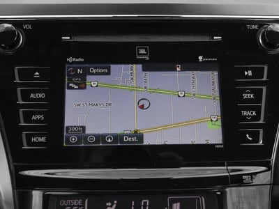 2017 Toyota Prius v Five (Natl)