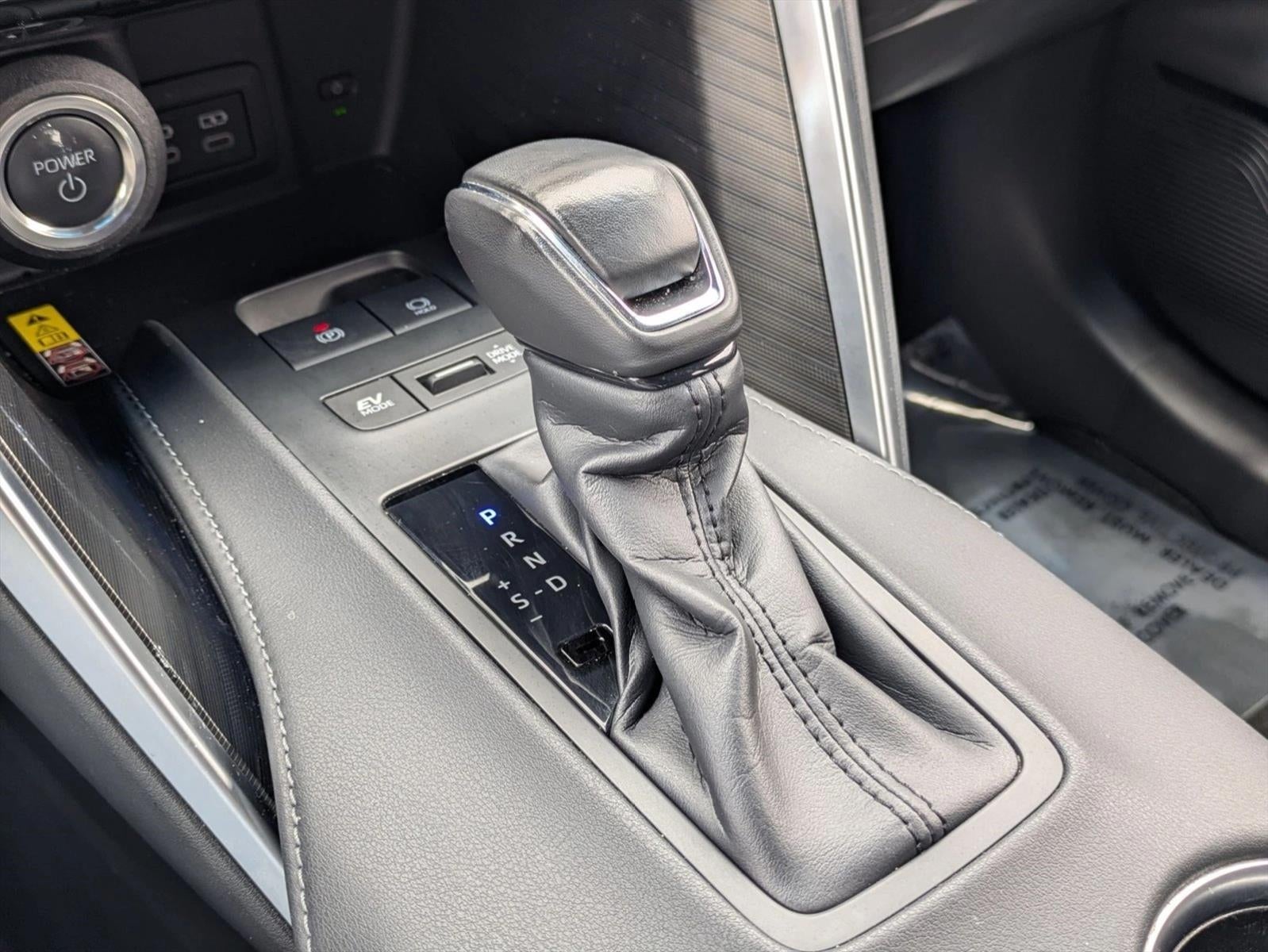 2024 Toyota Venza Nightshade AWD (Natl)