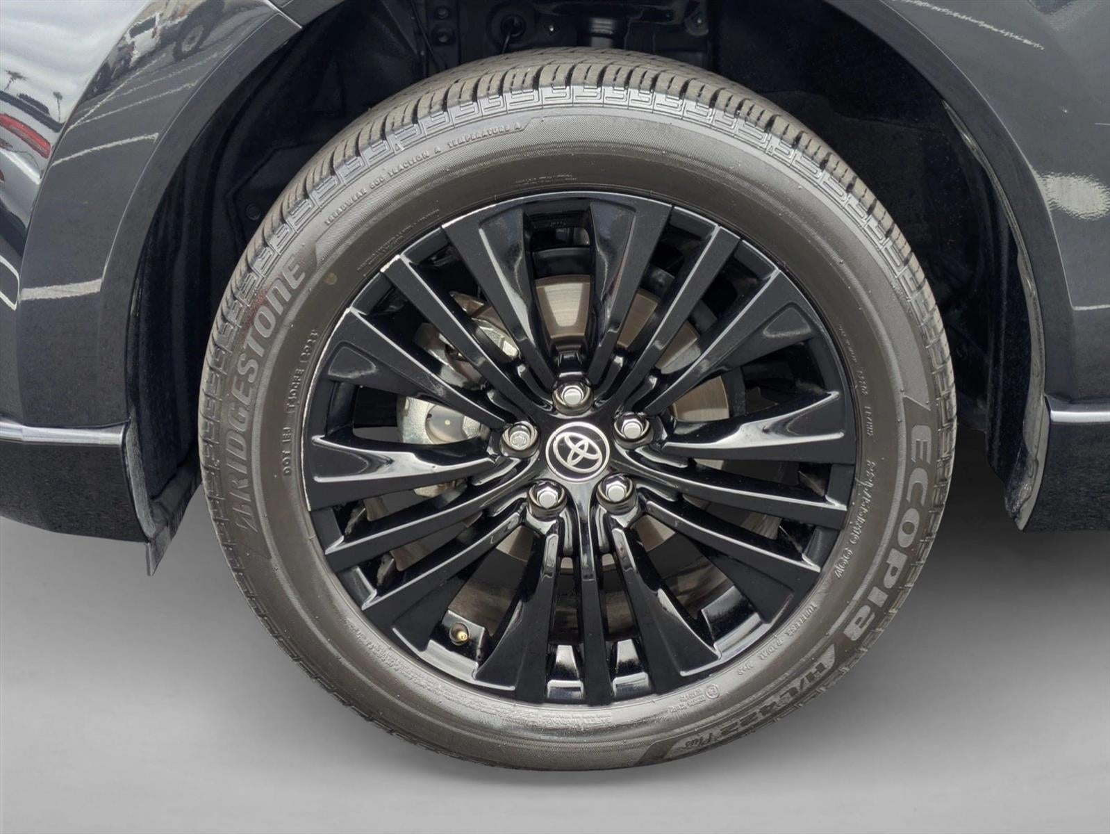 2024 Toyota Venza Nightshade AWD (Natl)