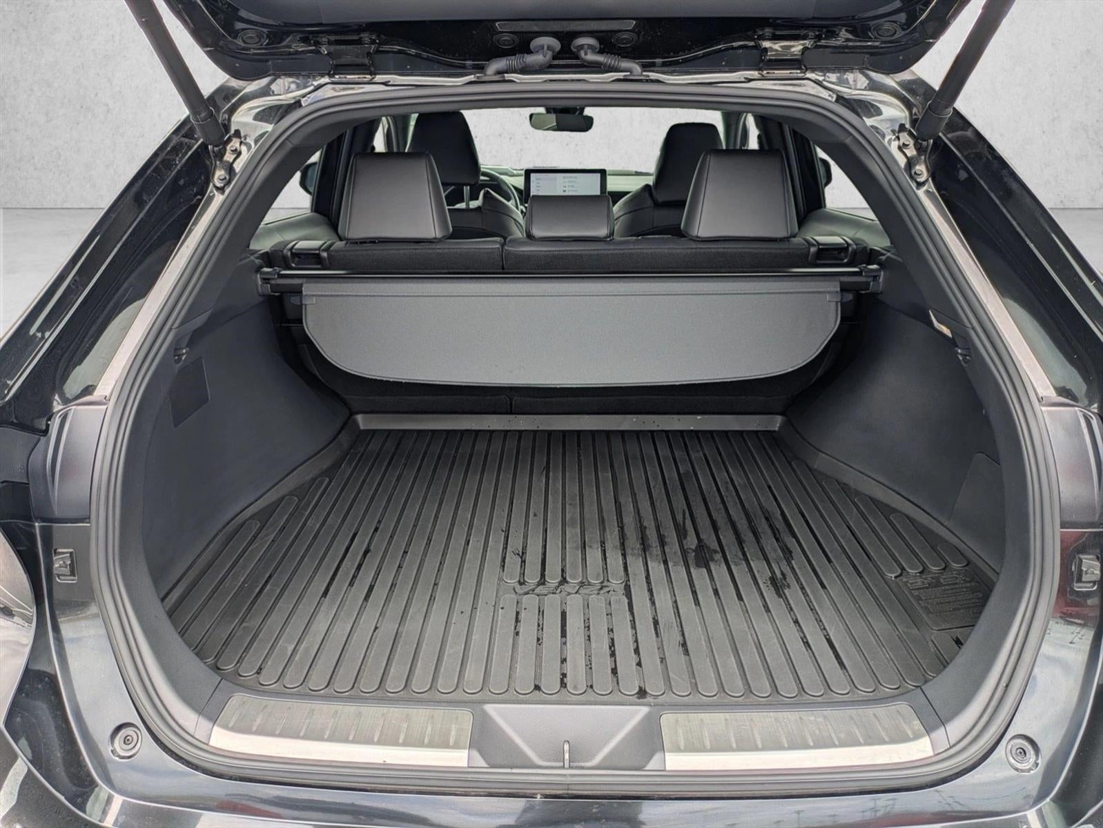 2024 Toyota Venza Nightshade AWD (Natl)