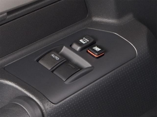2012 Toyota FJ Cruiser 4WD 4dr Man (Natl)