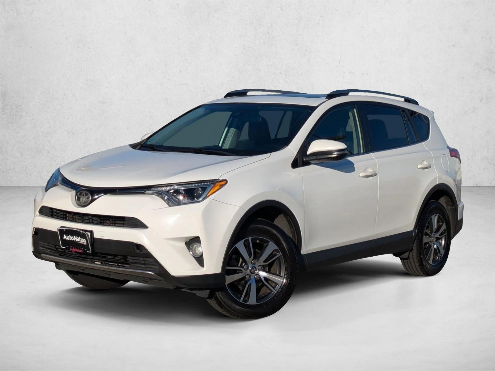 2017 Toyota RAV4 XLE FWD (GS)