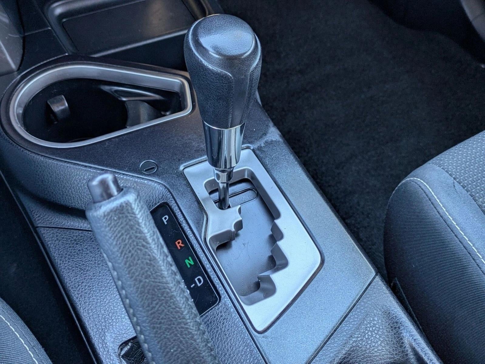 2017 Toyota RAV4 XLE FWD (GS)