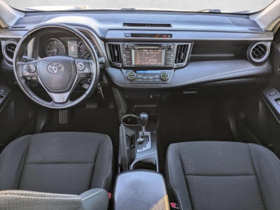 2017 Toyota RAV4 XLE FWD (GS)
