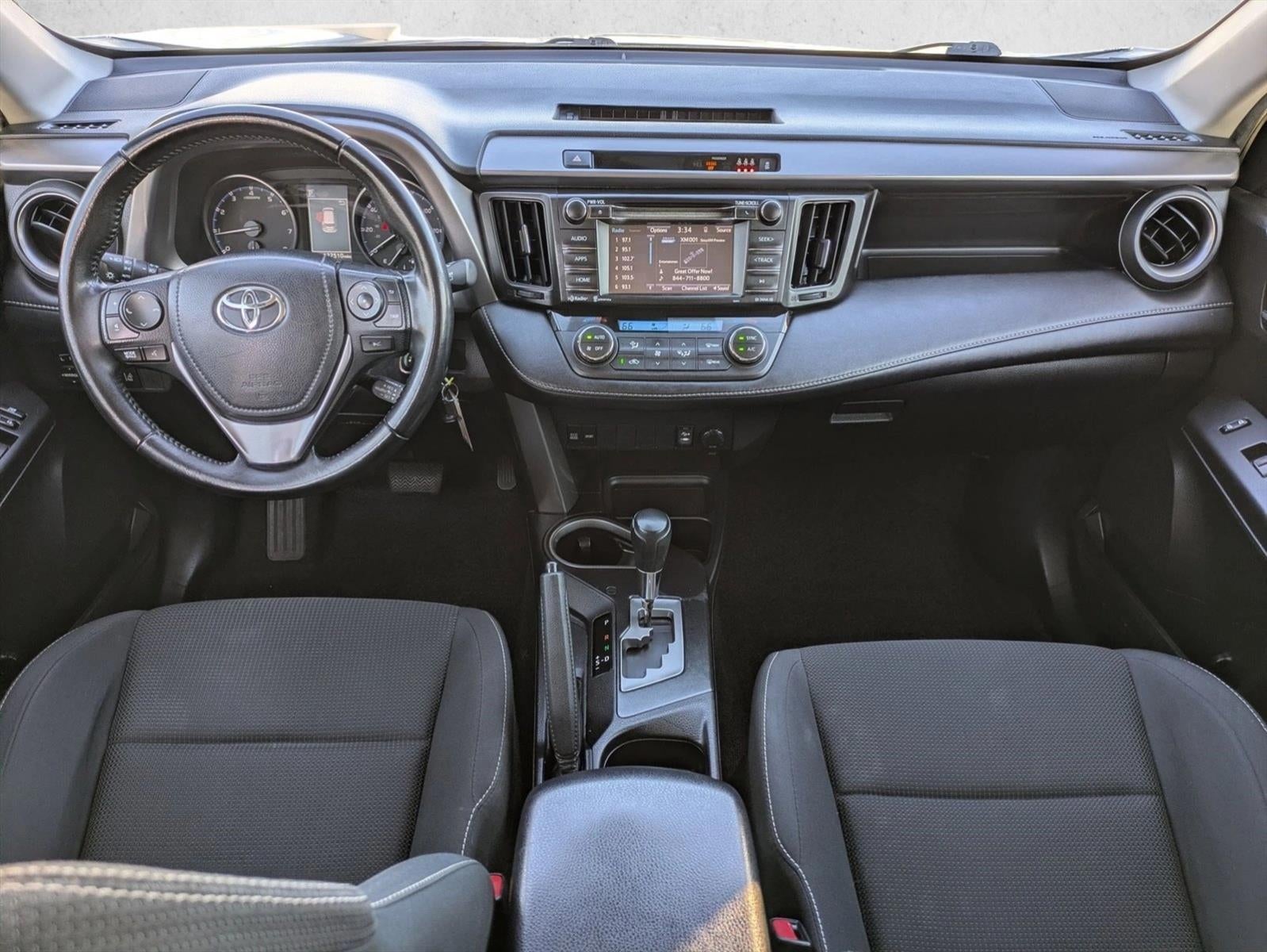 2017 Toyota RAV4 XLE FWD (GS)