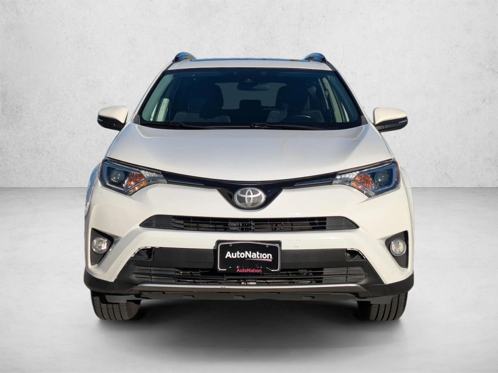 2017 Toyota RAV4 XLE FWD (GS)