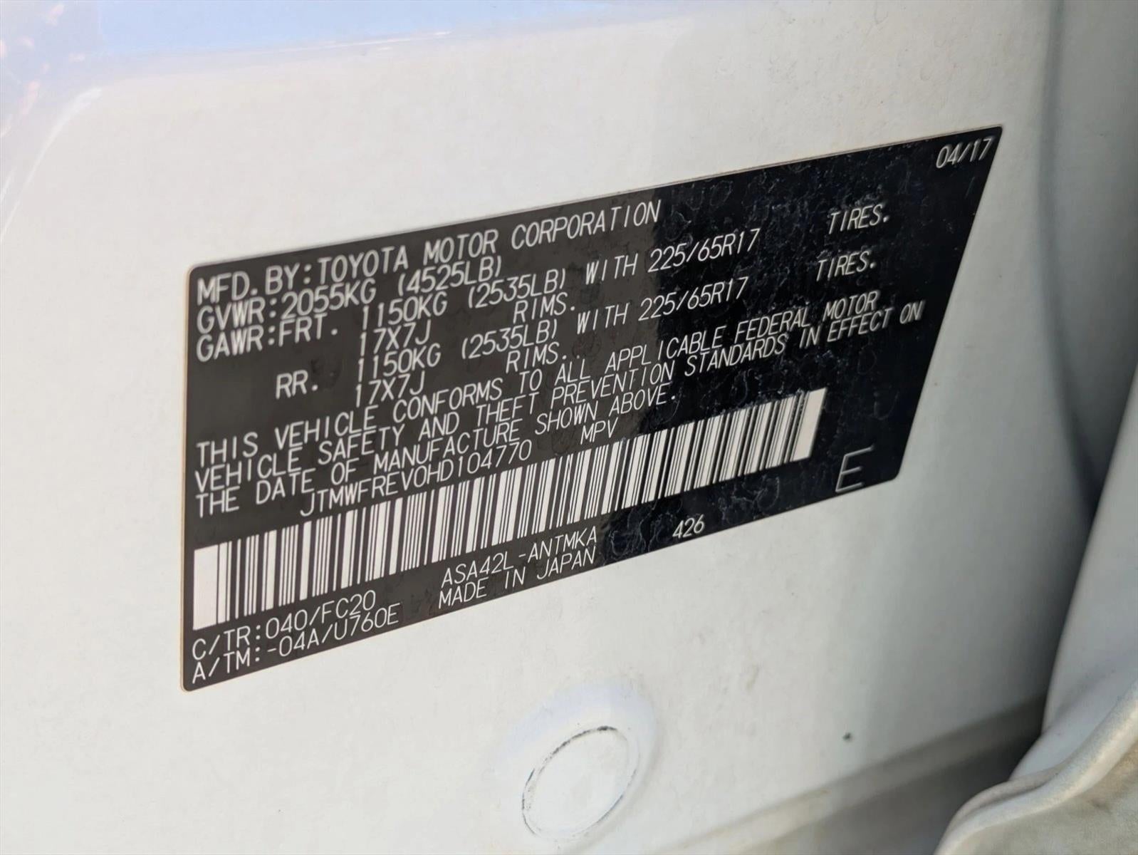 2017 Toyota RAV4 XLE FWD (GS)