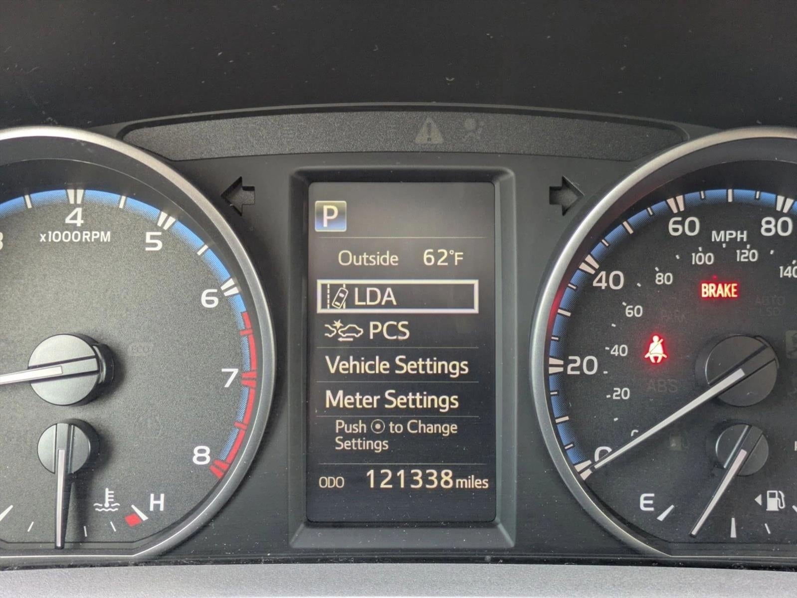 2017 Toyota RAV4 XLE FWD (GS)