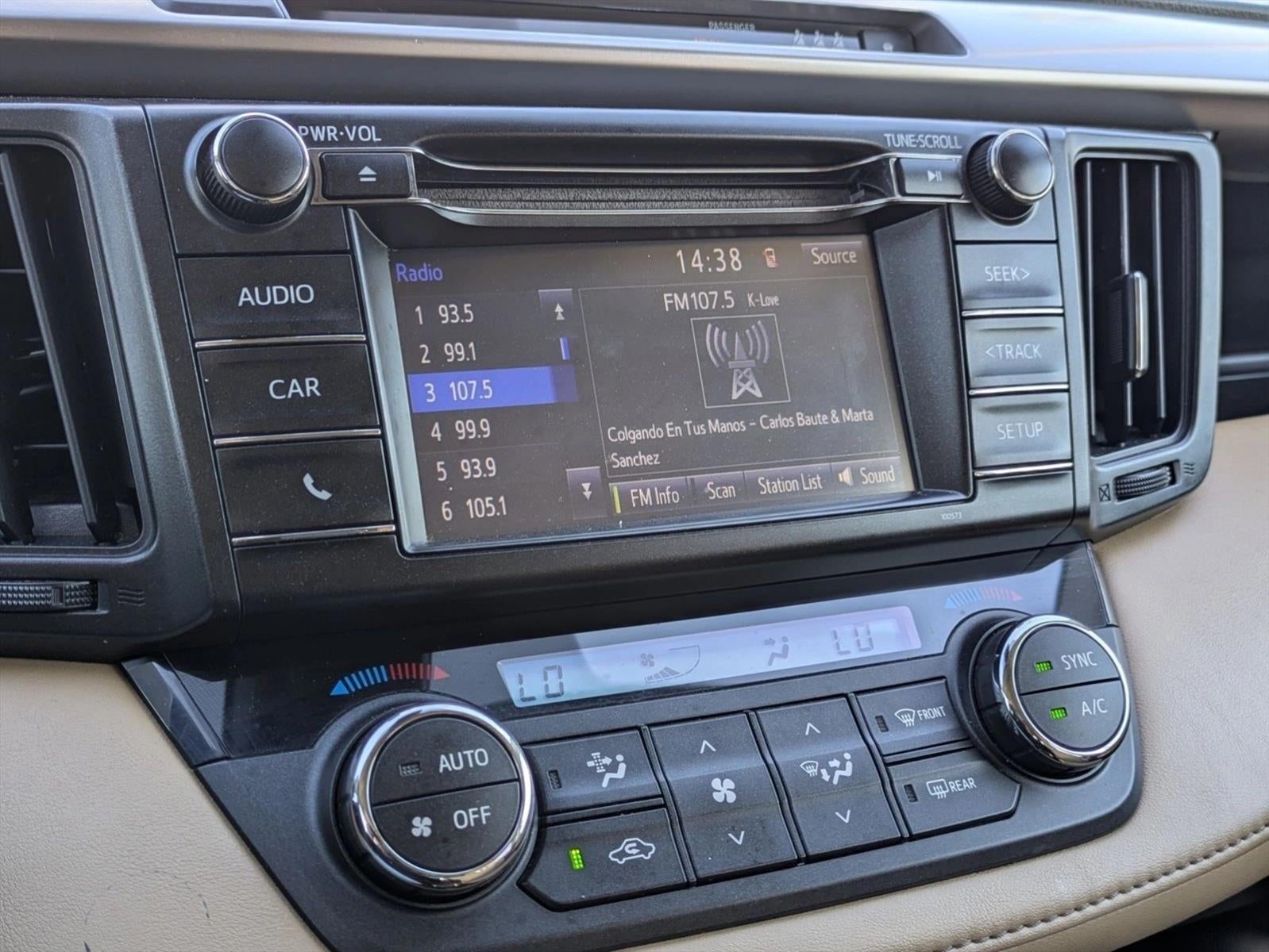 2017 Toyota RAV4 XLE FWD (GS)