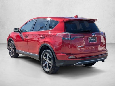 2017 Toyota RAV4 XLE FWD (GS)