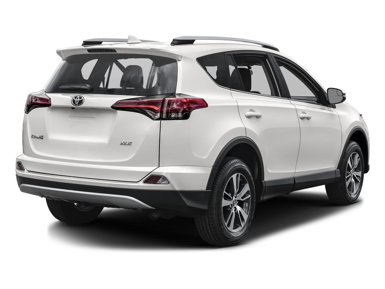 2017 Toyota RAV4 XLE FWD (GS)