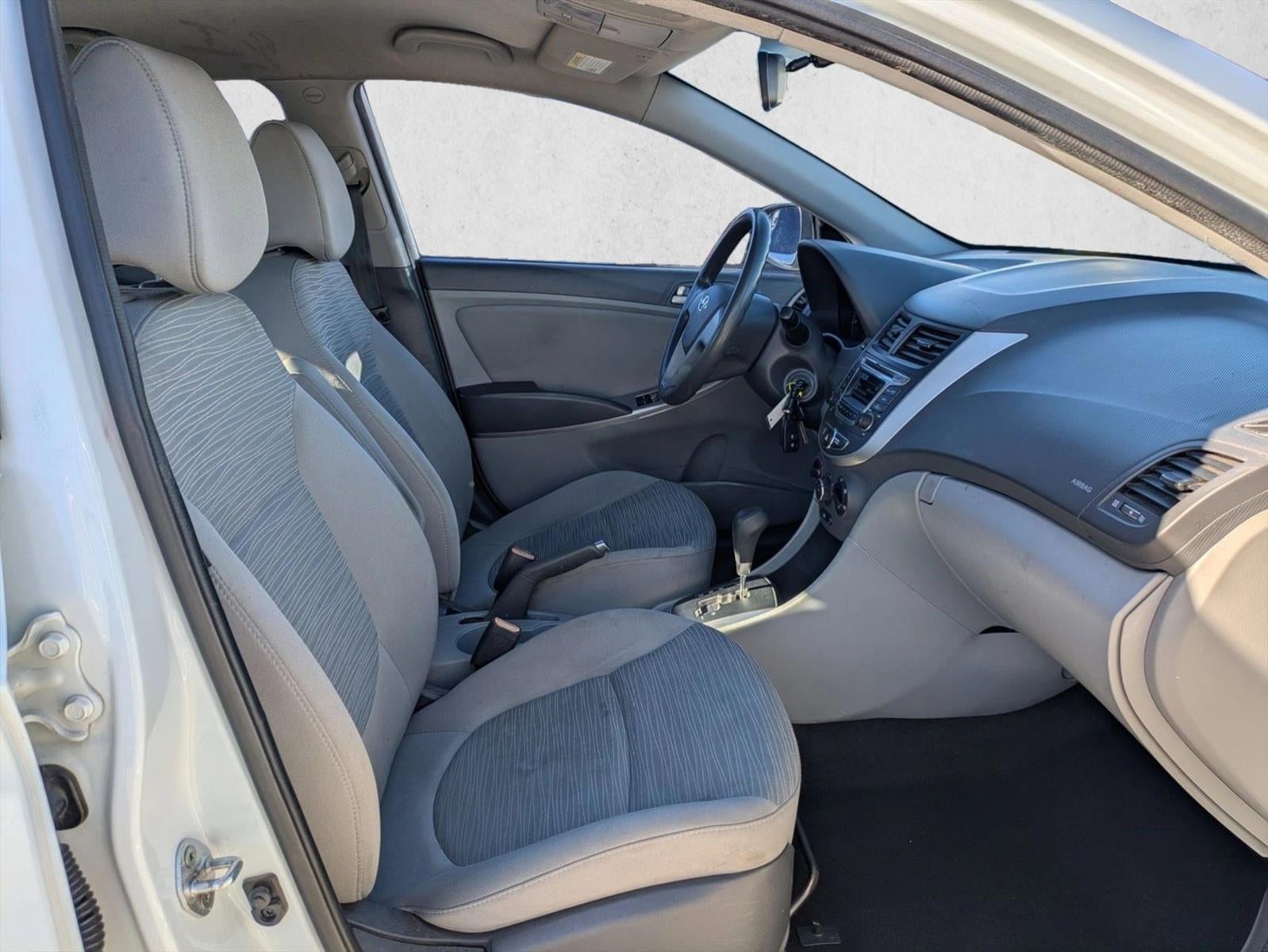 2015 Hyundai ACCENT 4dr Sdn Auto GLS