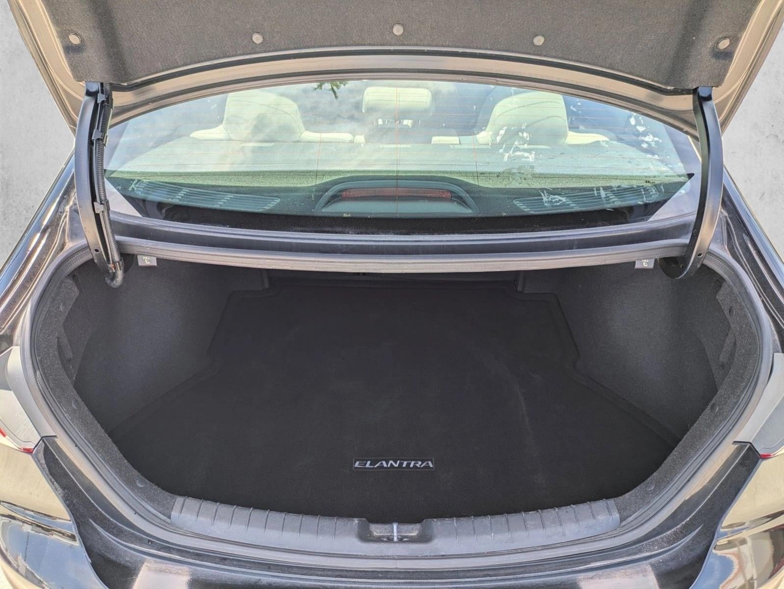 2017 Hyundai ELANTRA Value Edition 2.0L Auto (Ulsan)