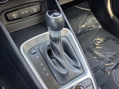 2023 Hyundai VENUE SEL IVT