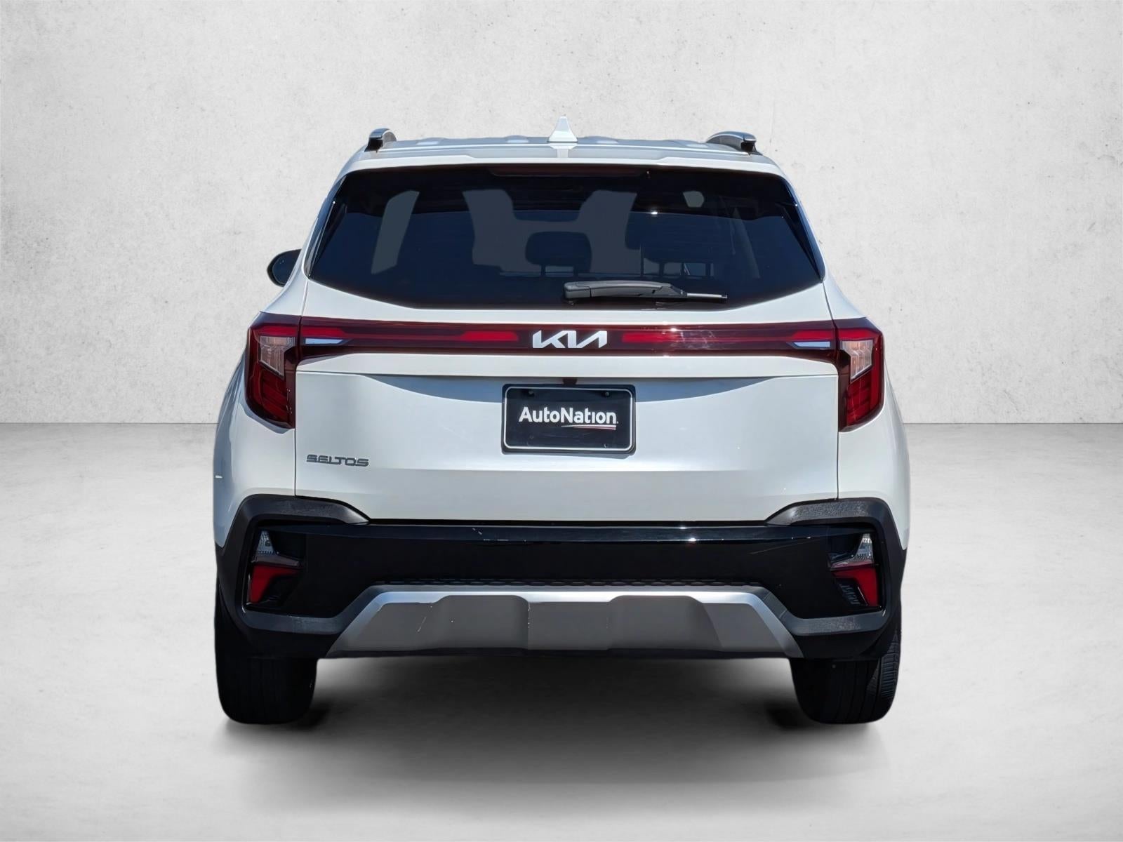 2024 Kia Seltos EX IVT FWD