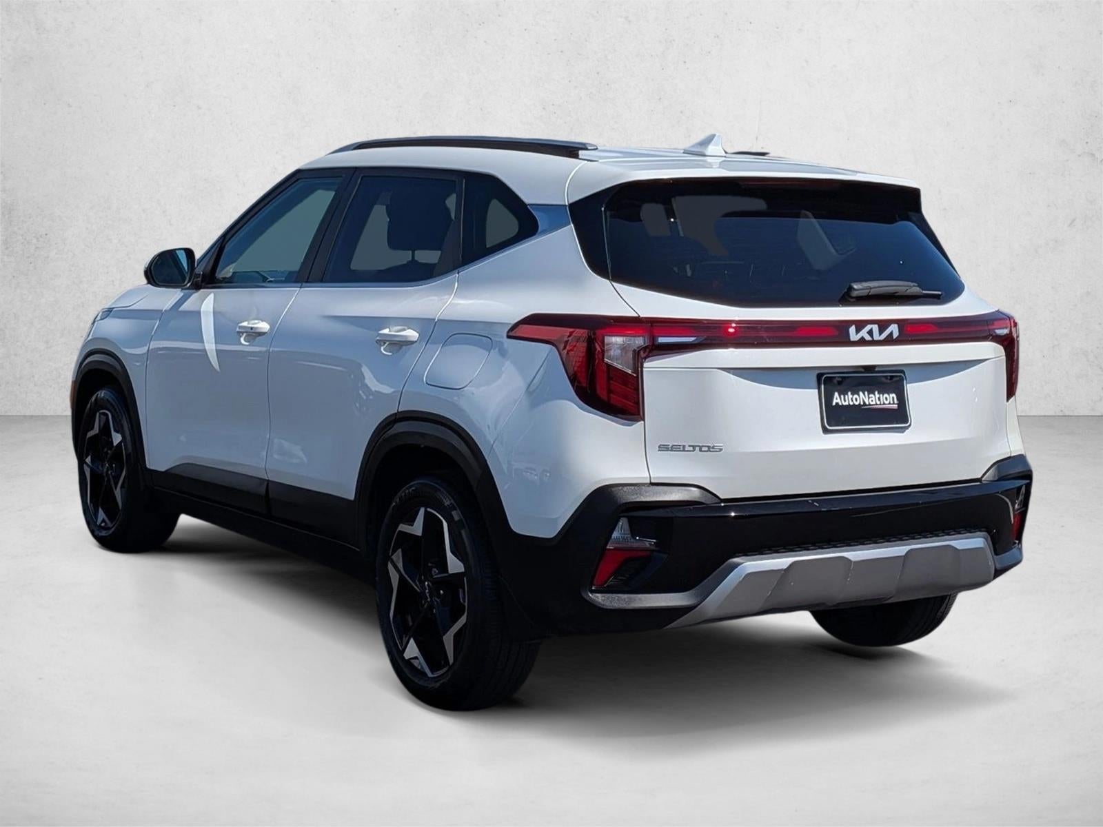 2024 Kia Seltos EX IVT FWD