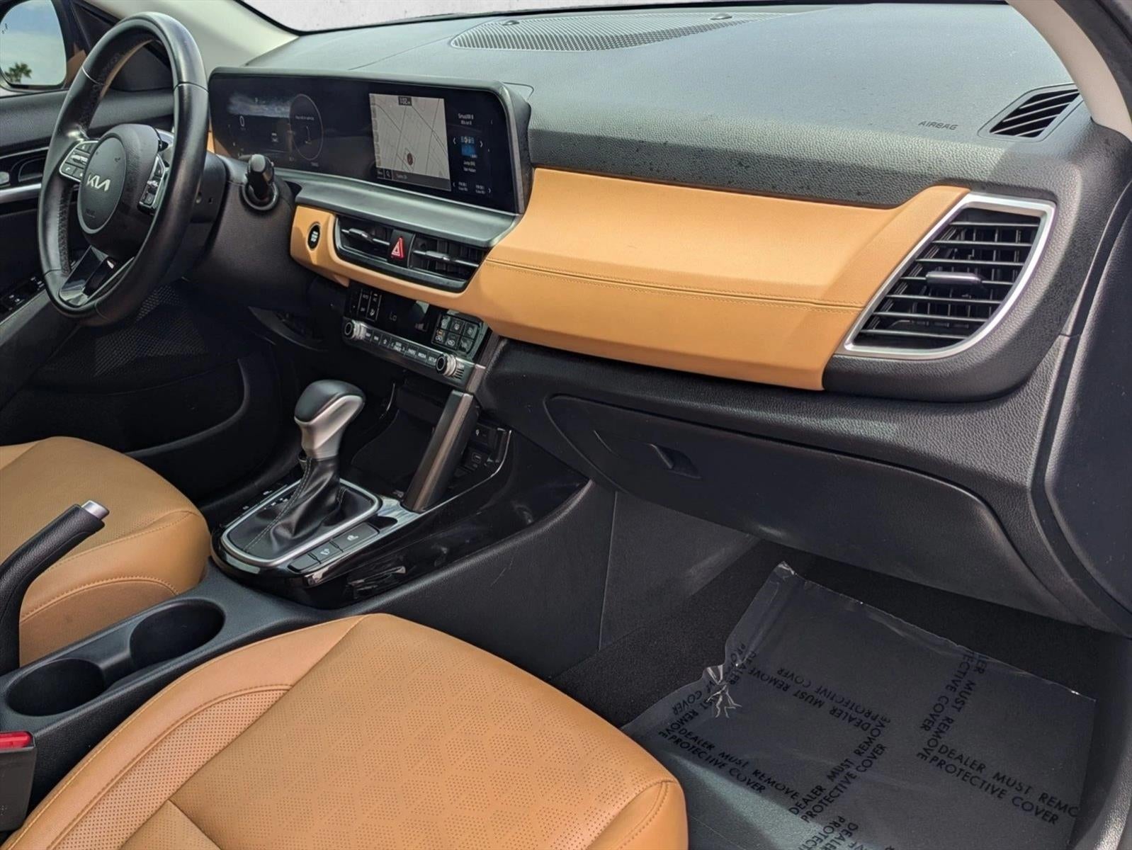 2024 Kia Seltos EX IVT FWD