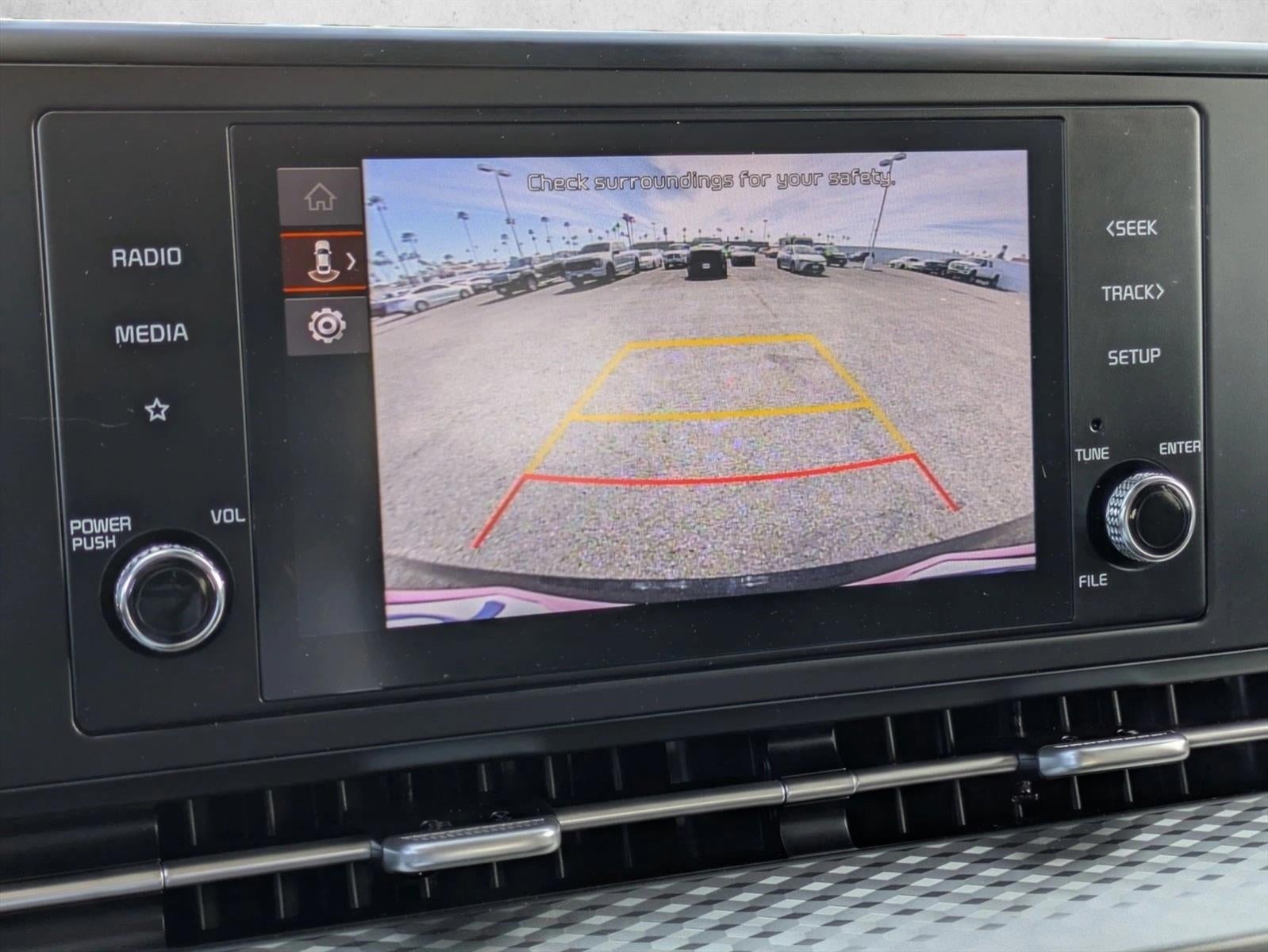 2024 Kia Carnival LX FWD w/Seat Pkg