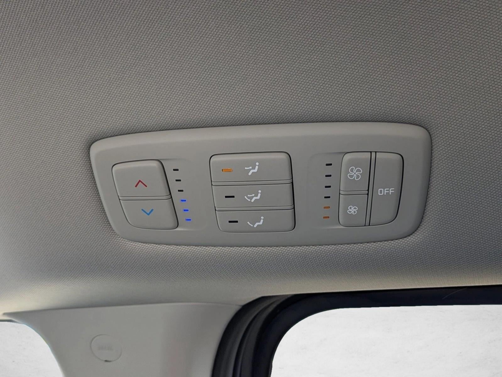 2024 Kia Carnival LX FWD w/Seat Pkg