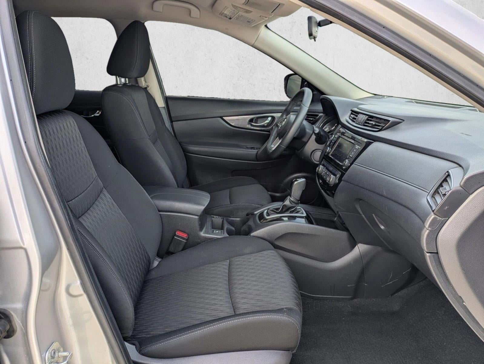 2018 Nissan Rogue FWD SV