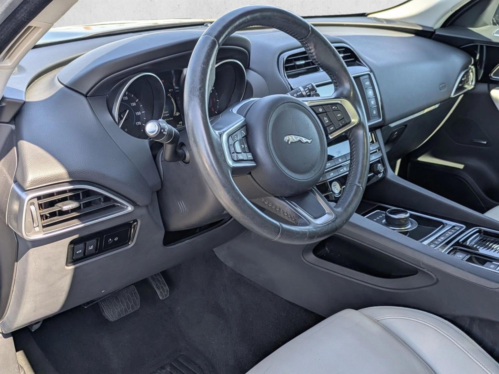 2018 Jaguar F-PACE 25t Prestige AWD