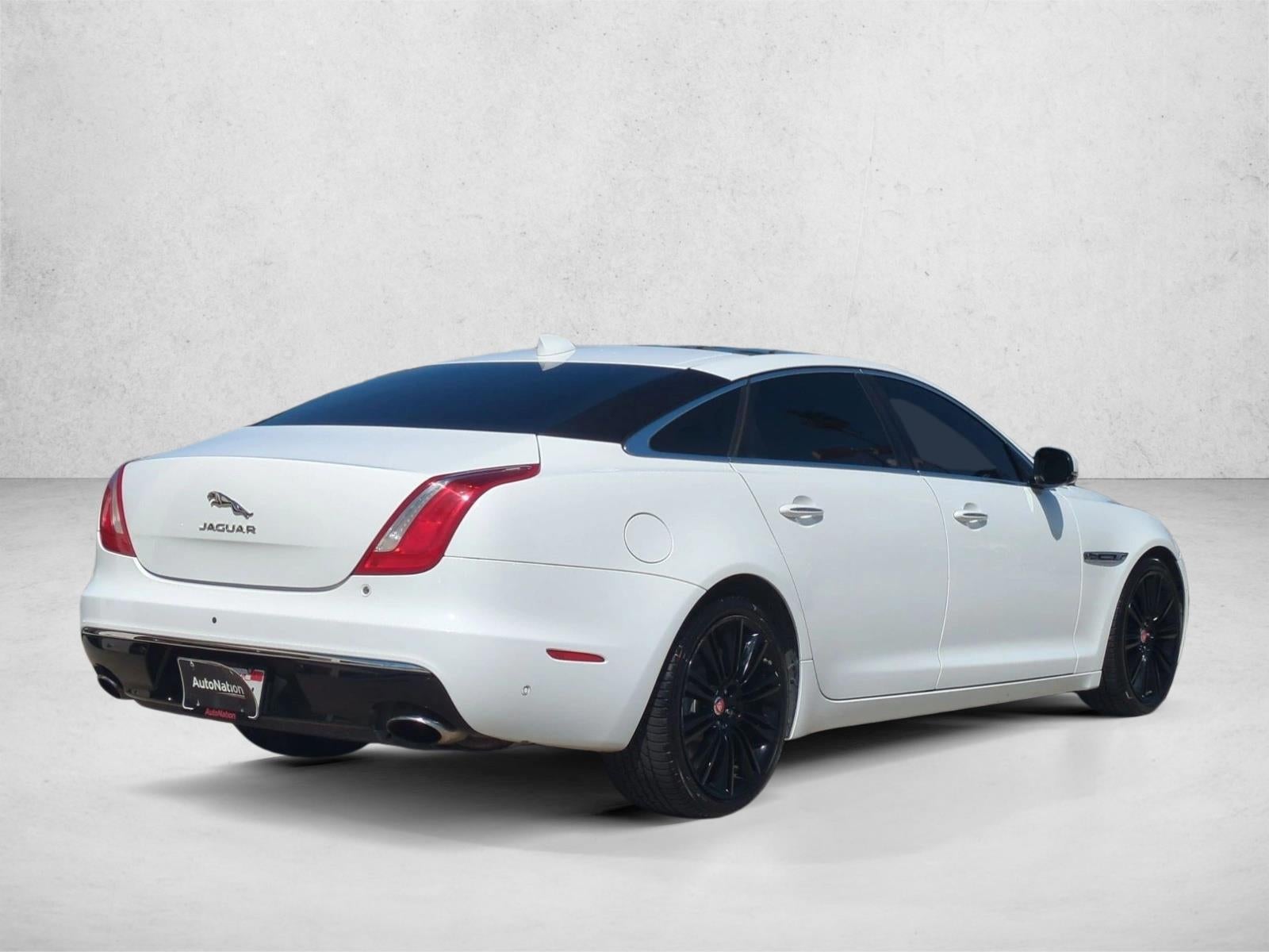 2016 Jaguar XJ 4dr Sdn XJL Supercharged RWD