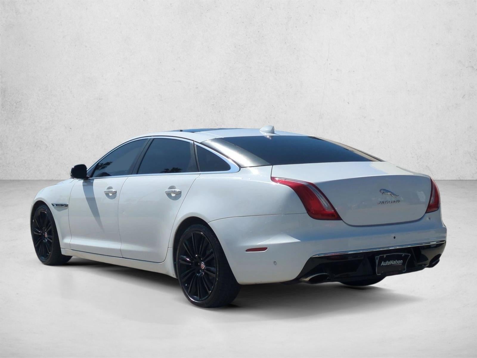 2016 Jaguar XJ 4dr Sdn XJL Supercharged RWD