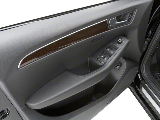 2012 Audi Q5 quattro 4dr 3.2L Premium Plus